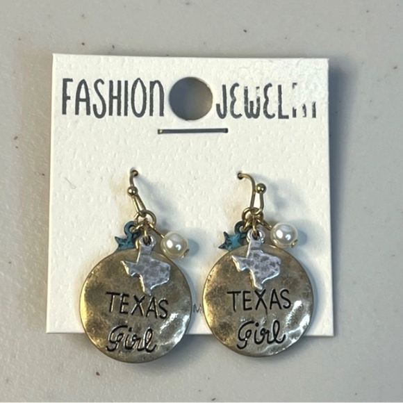 NWT Boho Western Gold-Toned Texas Girl Charm Earrings - Picture 3 of 8